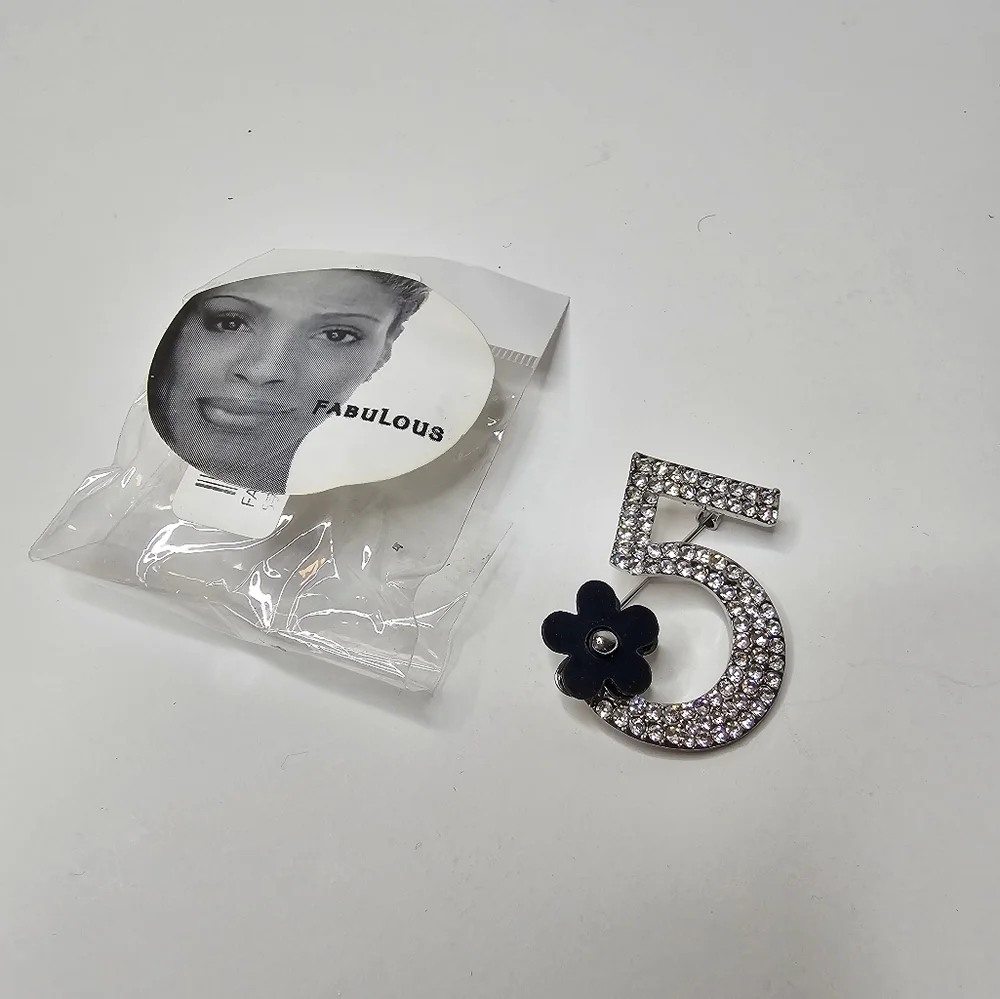 Silver Crystal Brooch NEW